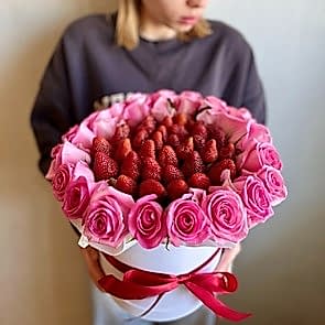 Шляпная коробка - Ягодное поле
