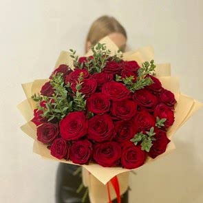 Букет из роз - Красное сердце